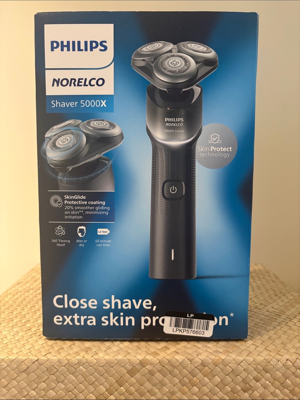 New Sealed Philips Norelco Shaver 5000X Skin Protect Black Wet Dry SkinGlide